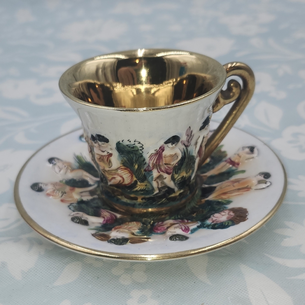VTG CAPODIMONTE Italy Hand Painted Relief Cherub Demitasse Cup & Saucer Numbered
